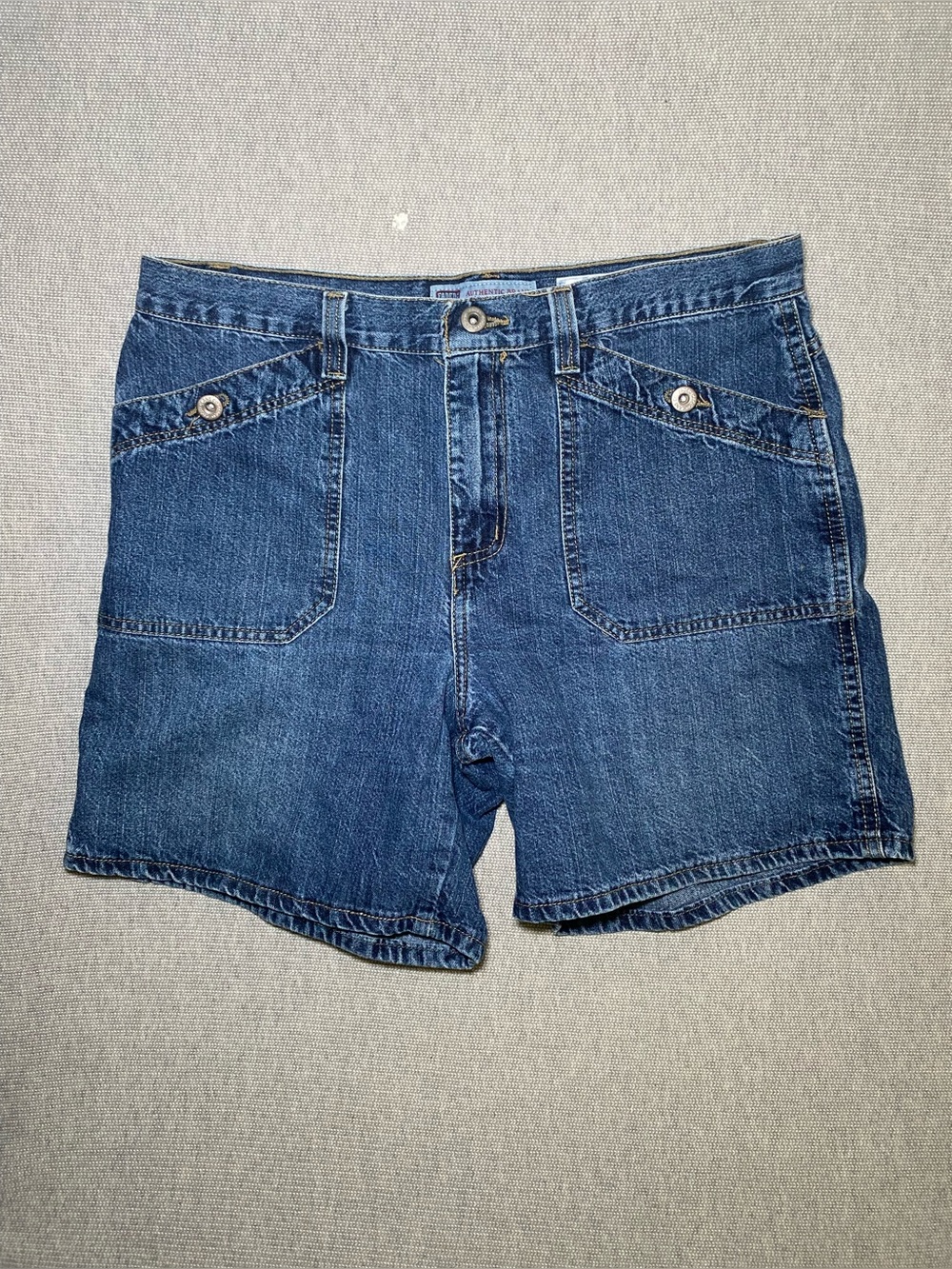 Y2K 90s Jean Shorts Womens Sz 12 Cotton Square Pockets Casual Denim Faded Glory